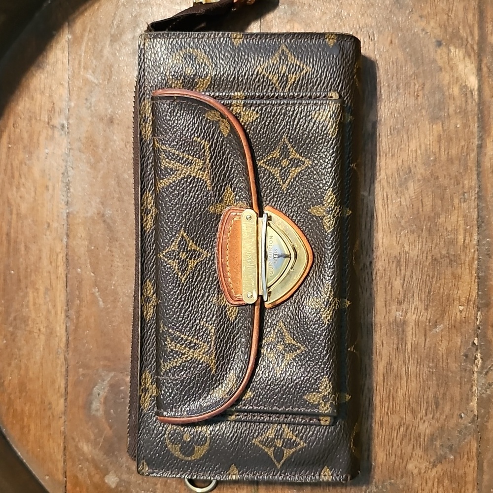 Louis Vuitton Atsrid Wallet